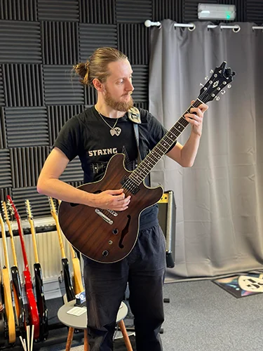 Salford Guitar Lessons Tez Skachill Guitar Teacher