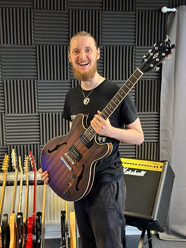 Salford Guitar Lessons Tez Skachill Guitar Tutor